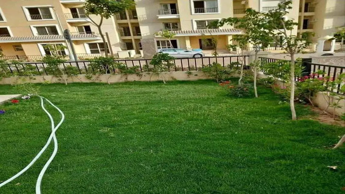 Studio 65m for sale in small garden 31m