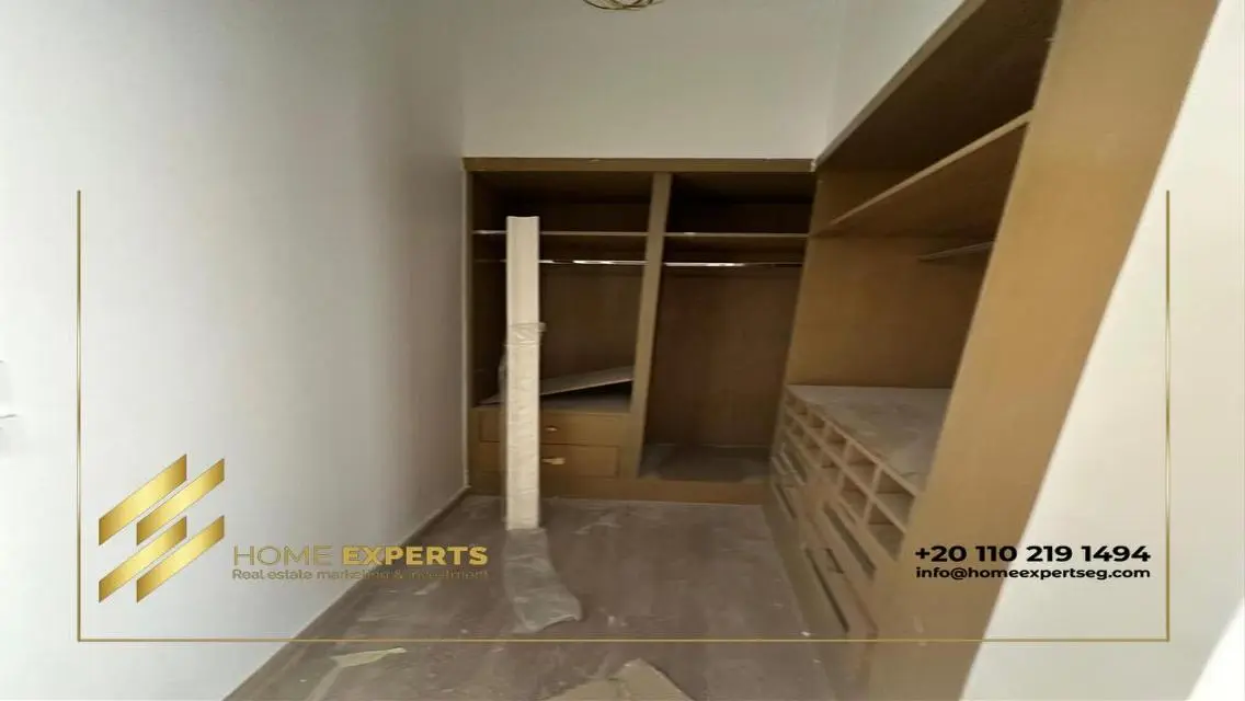 Twin House with garden for rent in Celesta Uptown