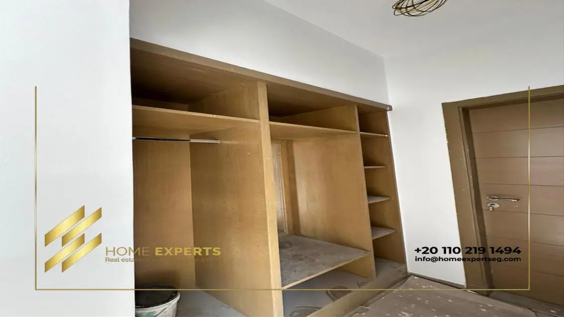 Twin House with garden for rent in Celesta Uptown