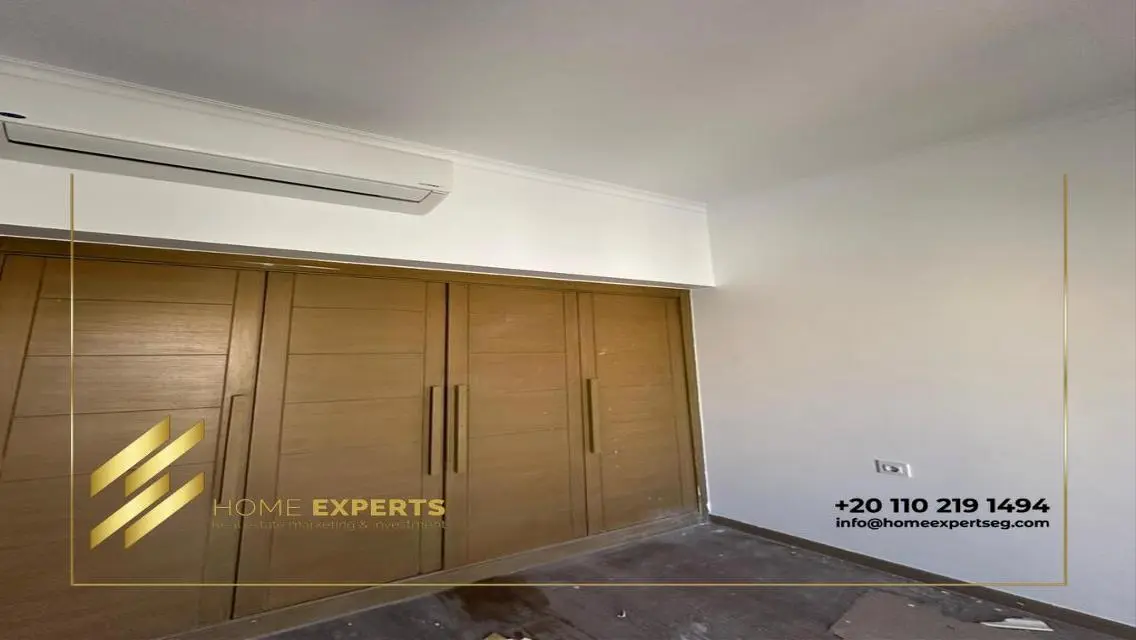 Twin House with garden for rent in Celesta Uptown