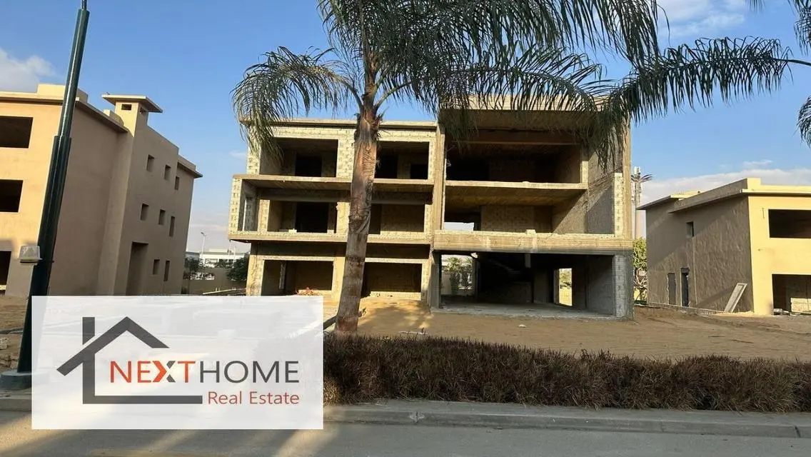 The lowest price for a 1050 sqm villa in Katameya