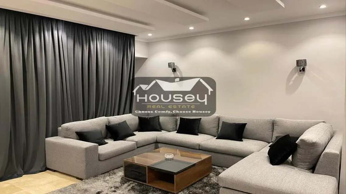 Studio Apt - immediate rent - Village Gate