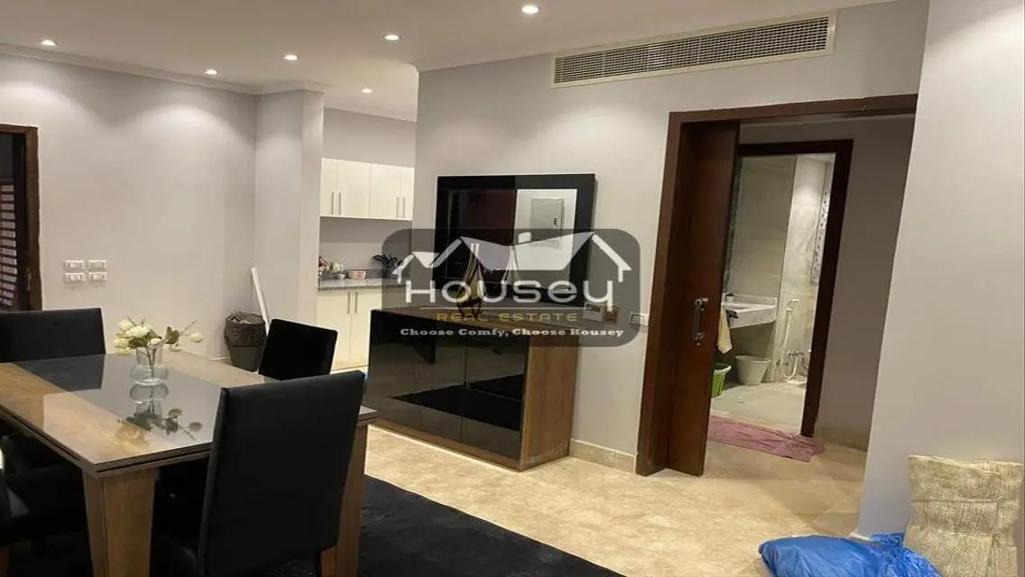 Studio Apt - immediate rent - Village Gate