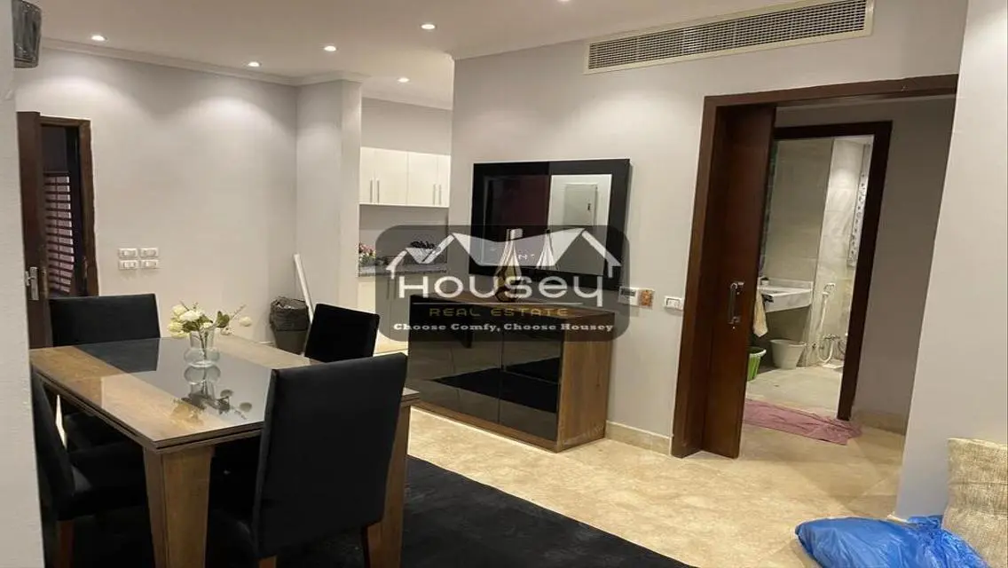 Studio Apt - immediate rent - Village Gate