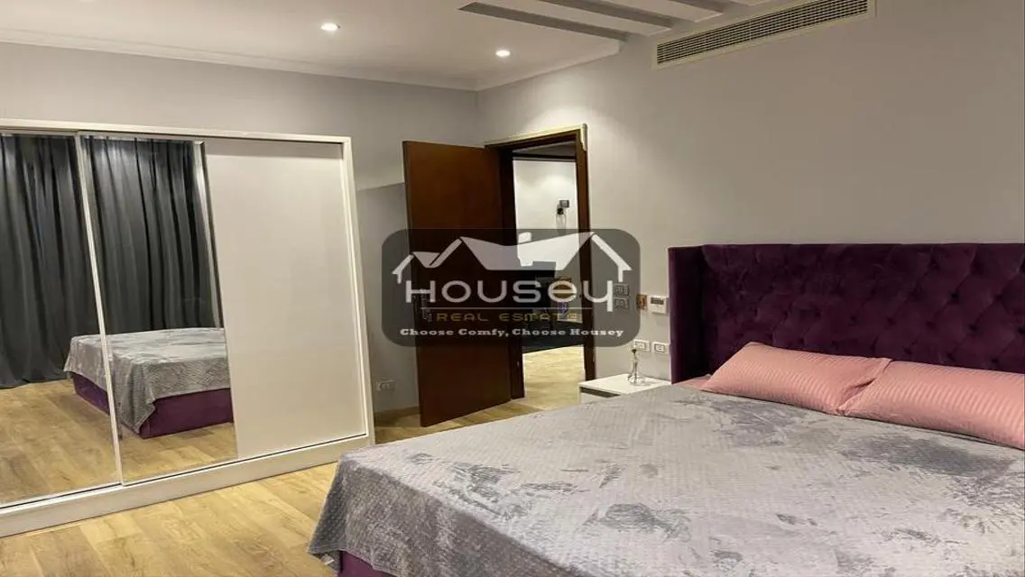 Studio Apt - immediate rent - Village Gate