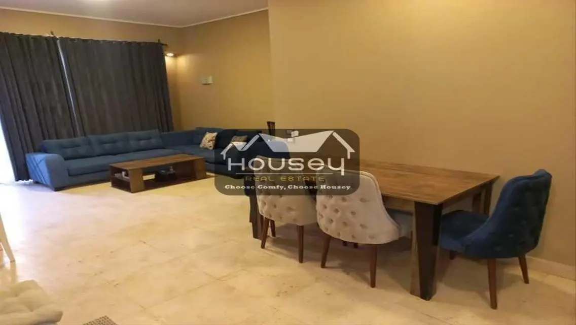 with Garden - Studio Apt - immediate rent - Village Gate