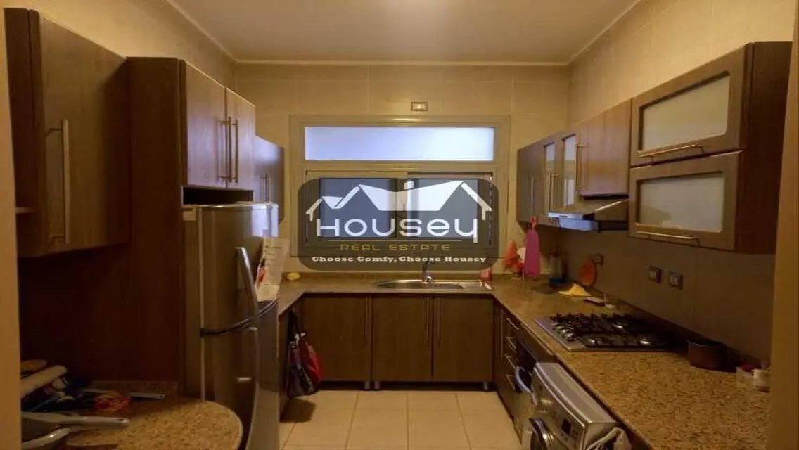with Garden - Studio Apt - immediate rent - Village Gate