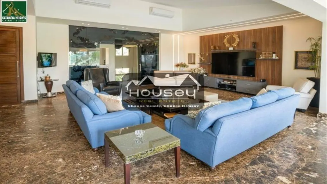 Buy now! 6 garage spots - with private pool and Garden - Villa - Katameya Heights
