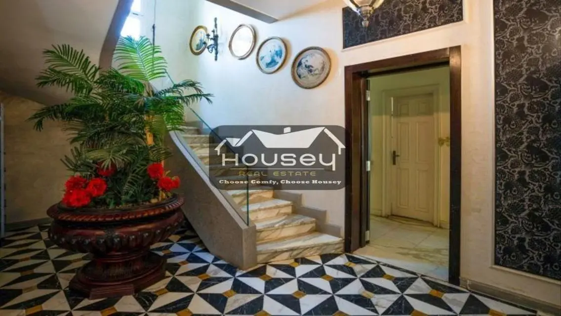 Buy now! 6 garage spots - with private pool and Garden - Villa - Katameya Heights