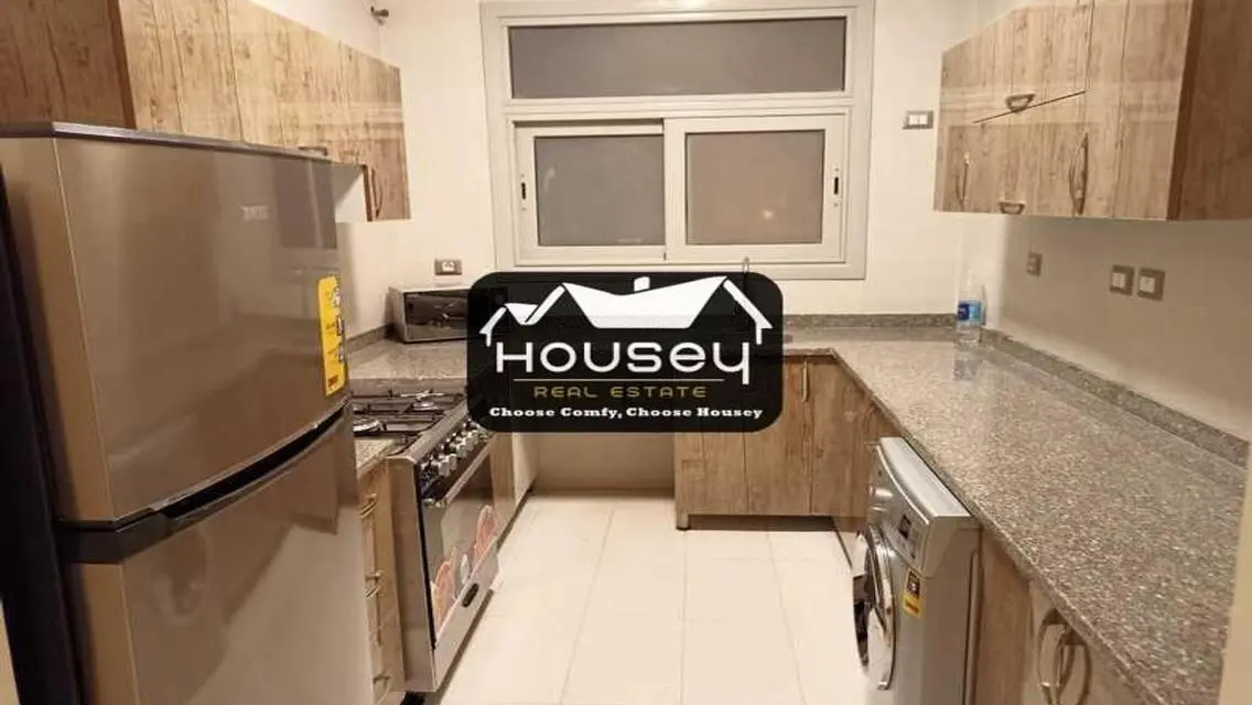 Studio Apt - immediate rent - Village Gate