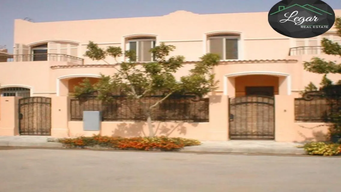 للبيع توين هاوس في الجزيره ½ مفروش ب2000000