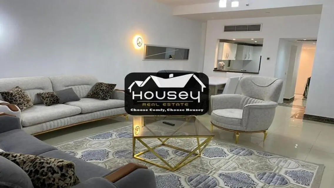 1st hand - Perfect color pallete- Rent Now!