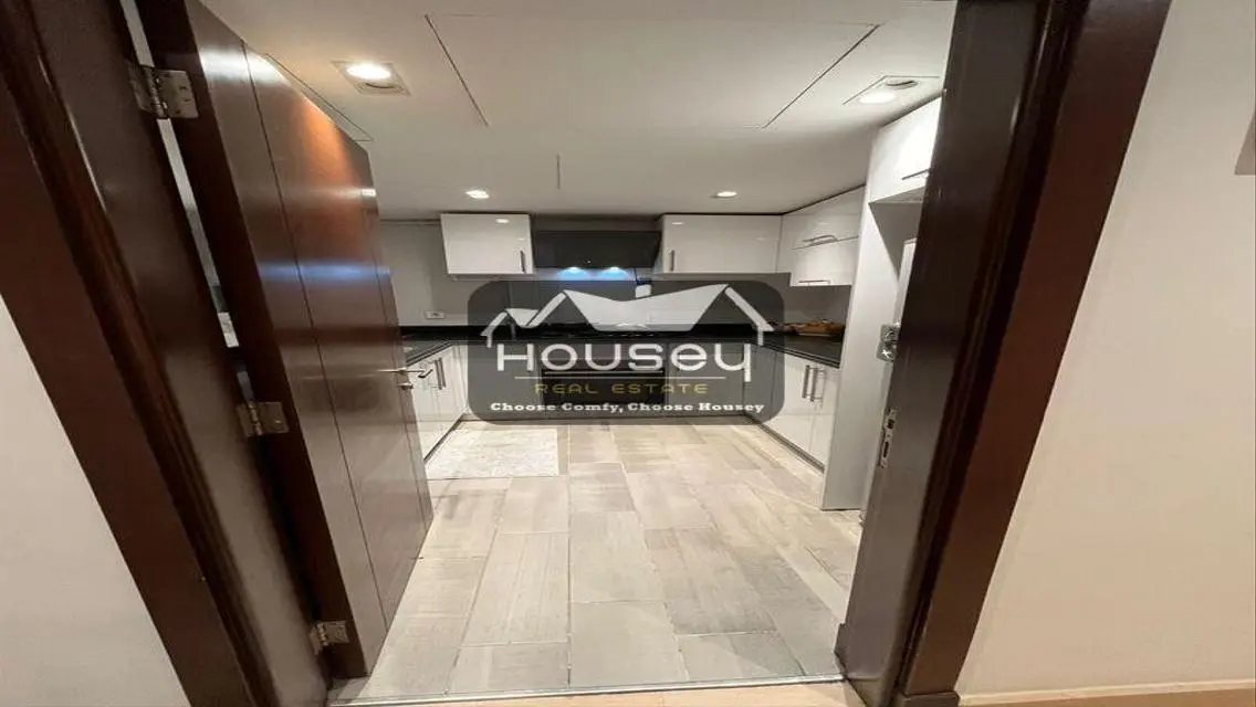 Beautiful view - spacious kitchen - private garage
