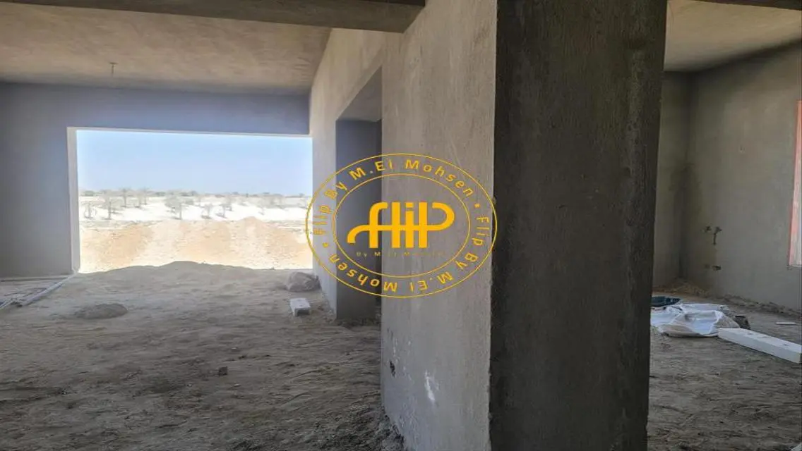 First Row Villa For Sale In District One 1300M