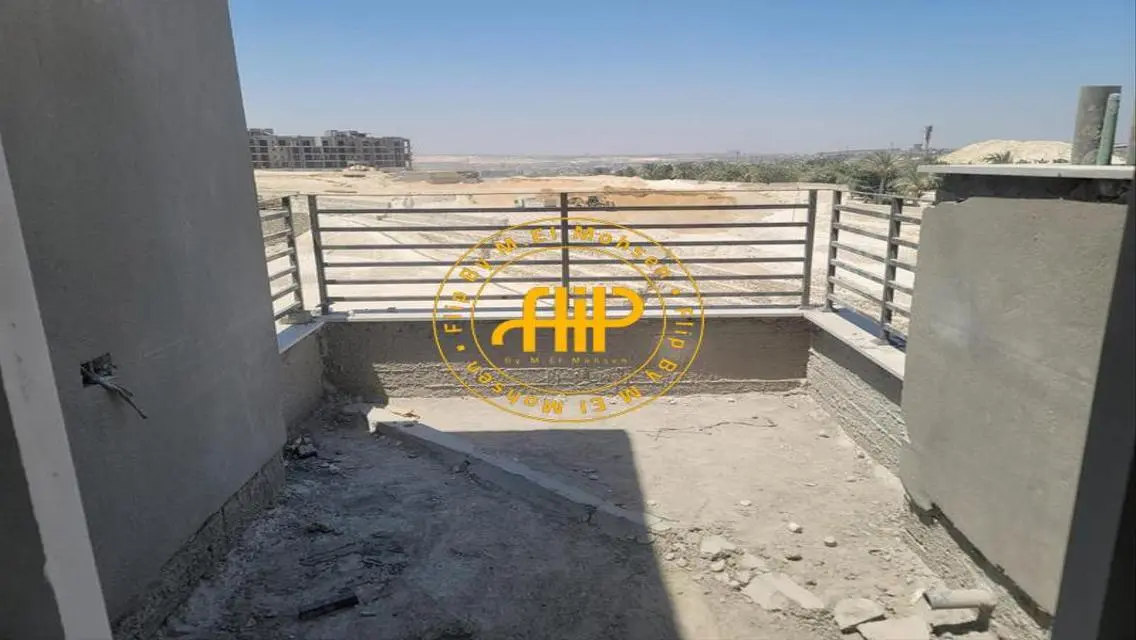 First Row Villa For Sale In District One 1300M