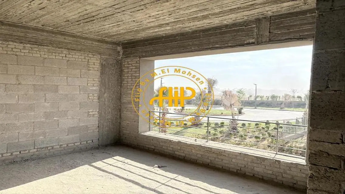 Prime Location Standalone ForSale In The Crown275M