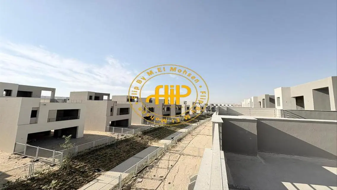 Prime Location Standalone ForSale In The Crown275M