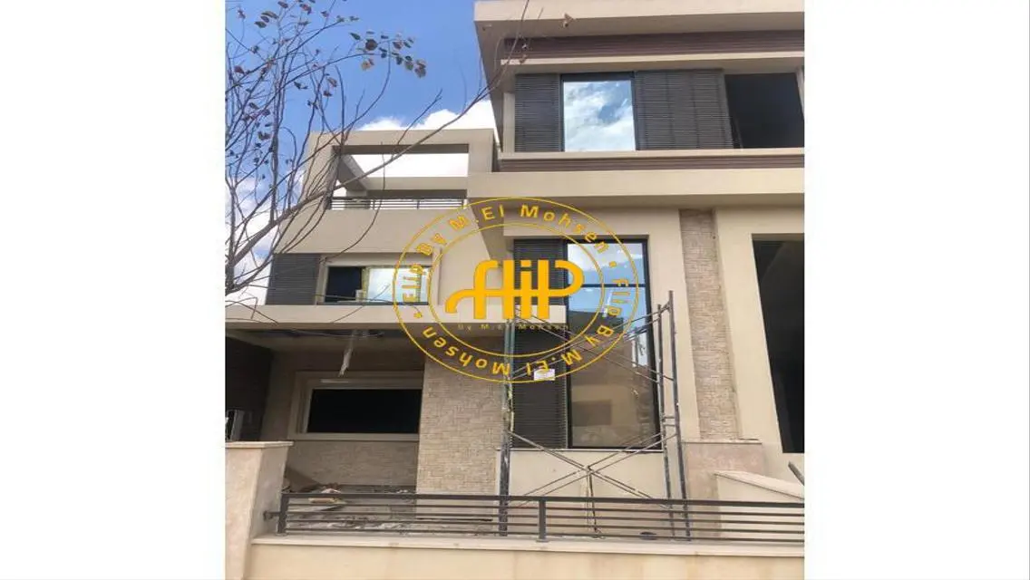 RW08 Twinhouse For Sale In Kingsrange 440M
