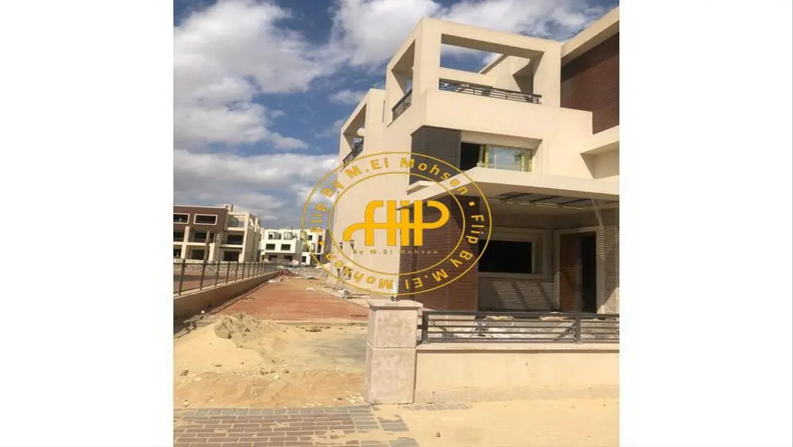 RW08 Twinhouse For Sale In Kingsrange 440M
