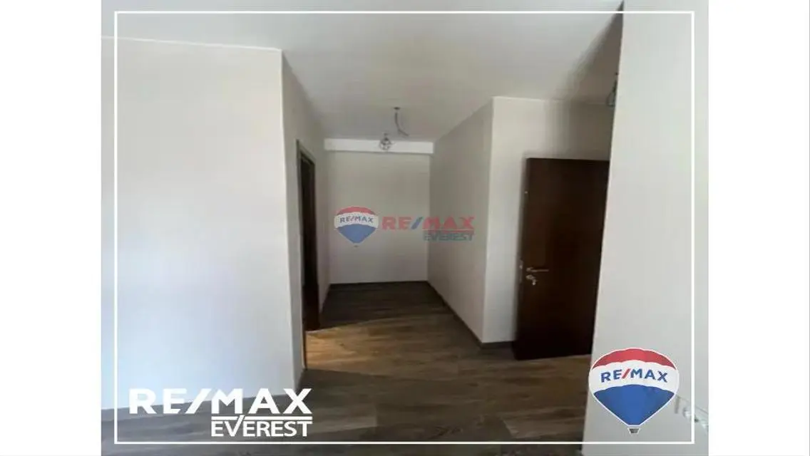 Apartment in a prime location and view -Zed Towers