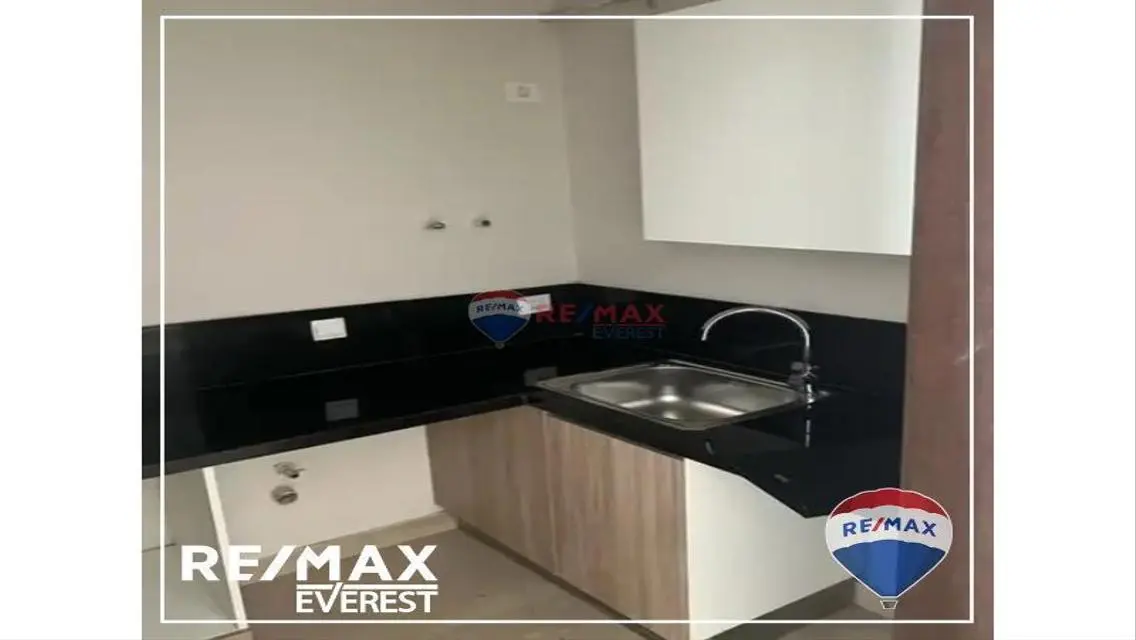 Apartment in a prime location and view -Zed Towers