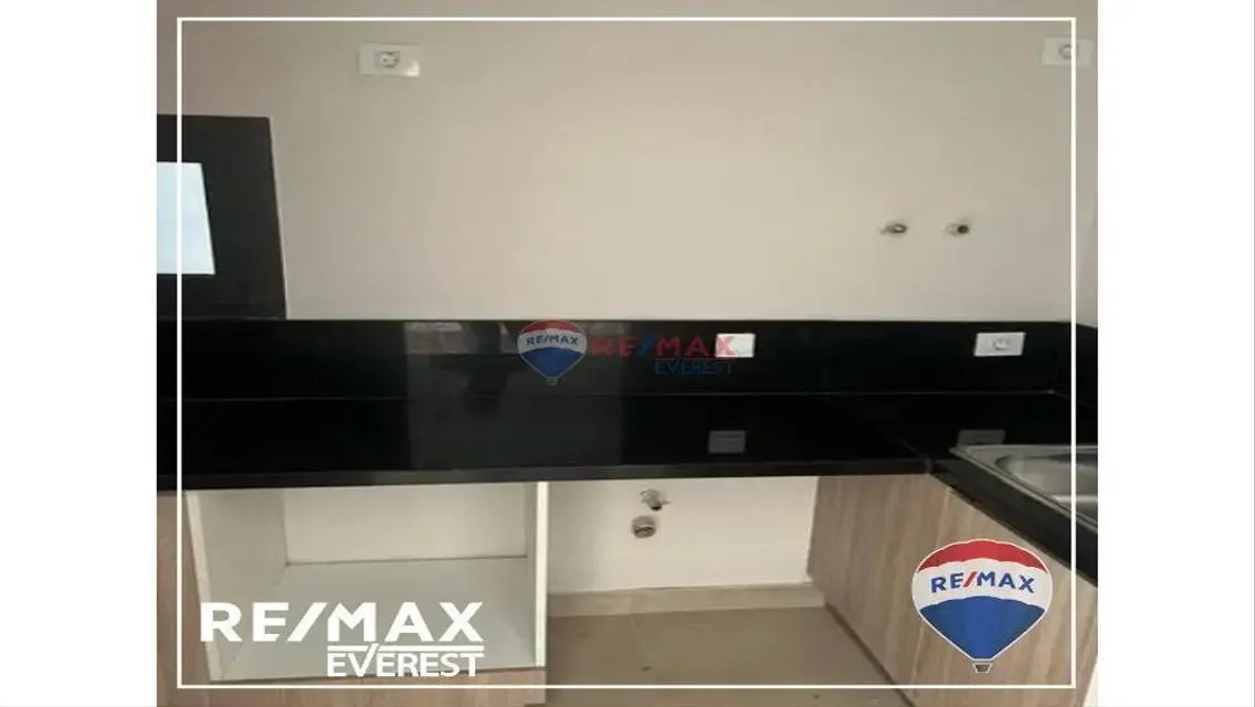 Apartment in a prime location and view -Zed Towers