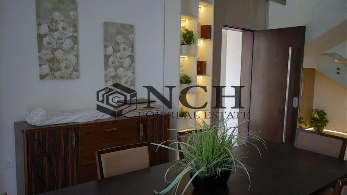 ELEGANT PENTHOUSE 266M WITH PRIVATE POOL FOR RENT