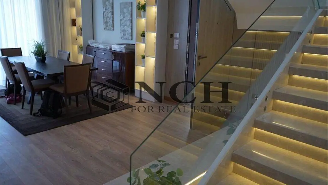ELEGANT PENTHOUSE 266M WITH PRIVATE POOL FOR RENT