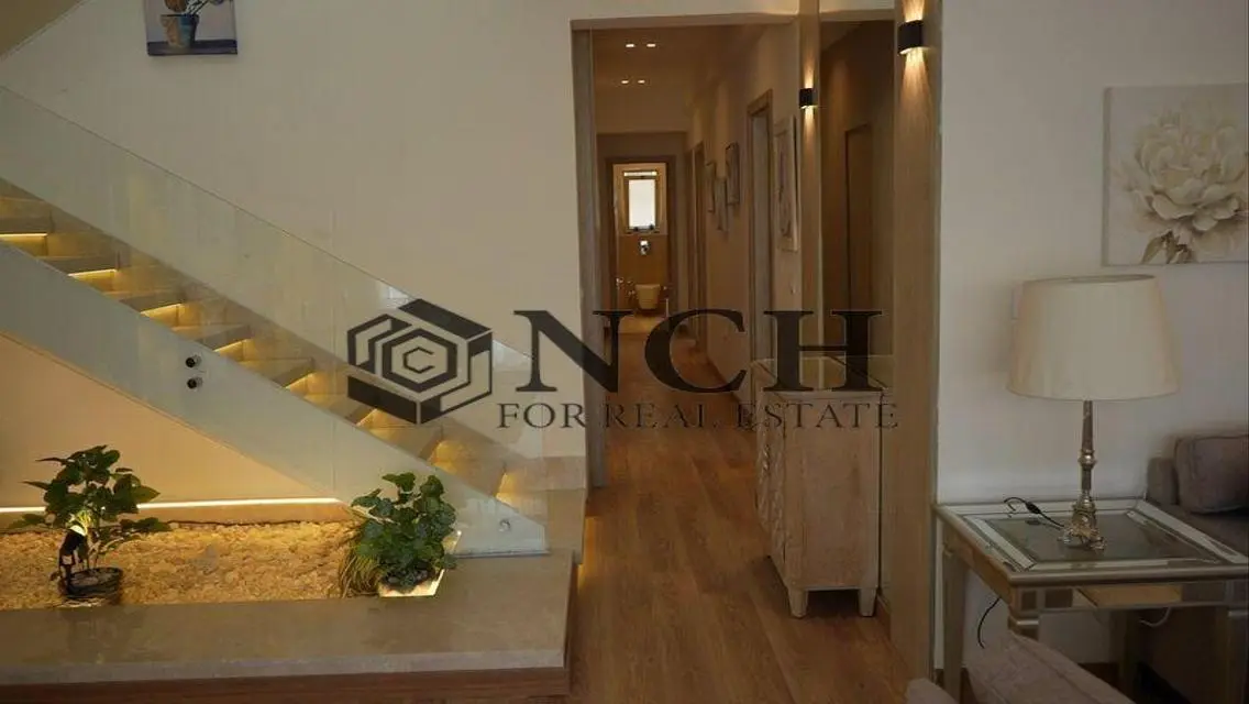 ELEGANT PENTHOUSE 266M WITH PRIVATE POOL FOR RENT