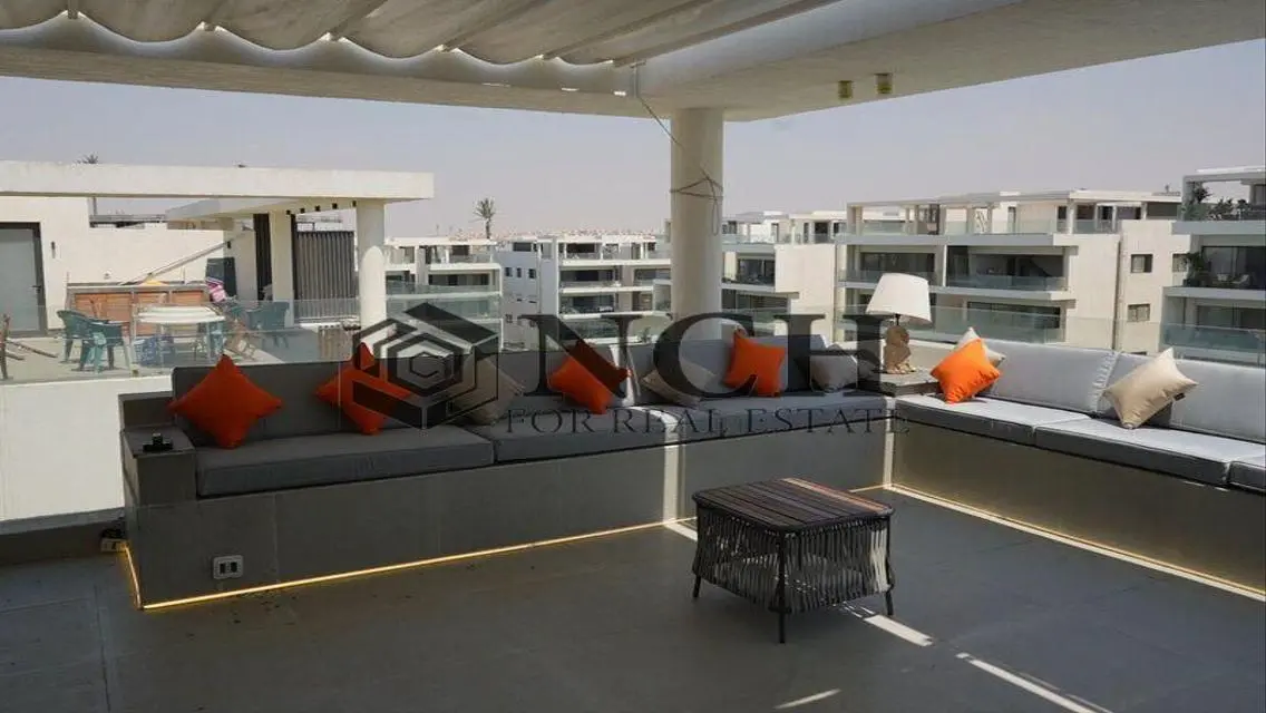 ELEGANT PENTHOUSE 266M WITH PRIVATE POOL FOR RENT