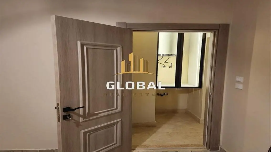 شقه بجاردن اول استخدام نصف فرش بمطبخ مفتوح