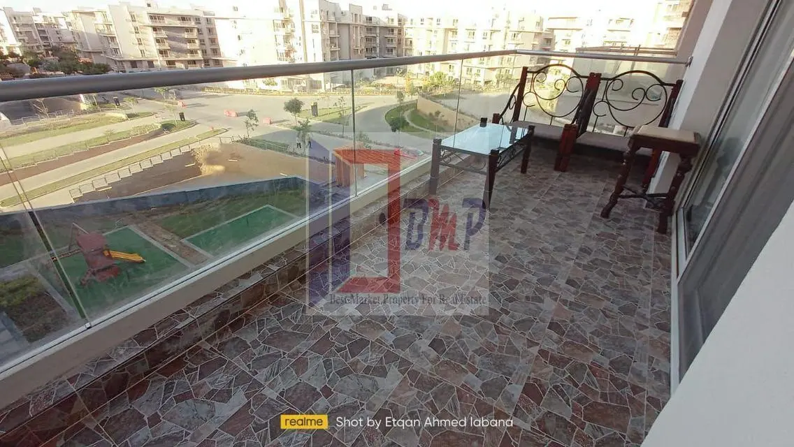 شقة رائعة للبيع - 3 غرف نوم بمساحة فسيحة
