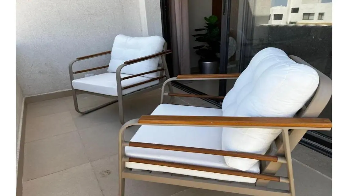 chalet 2nd floor in pavo lagoon view fully furn.