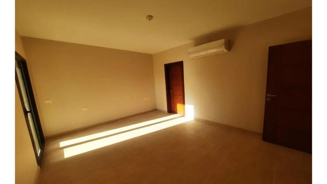 Ground floor in Akamar fully finished + Kit. + Acs