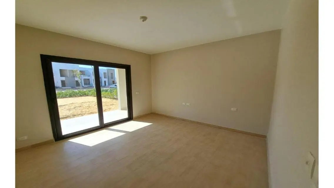 Ground floor in Akamar fully finished + Kit. + Acs