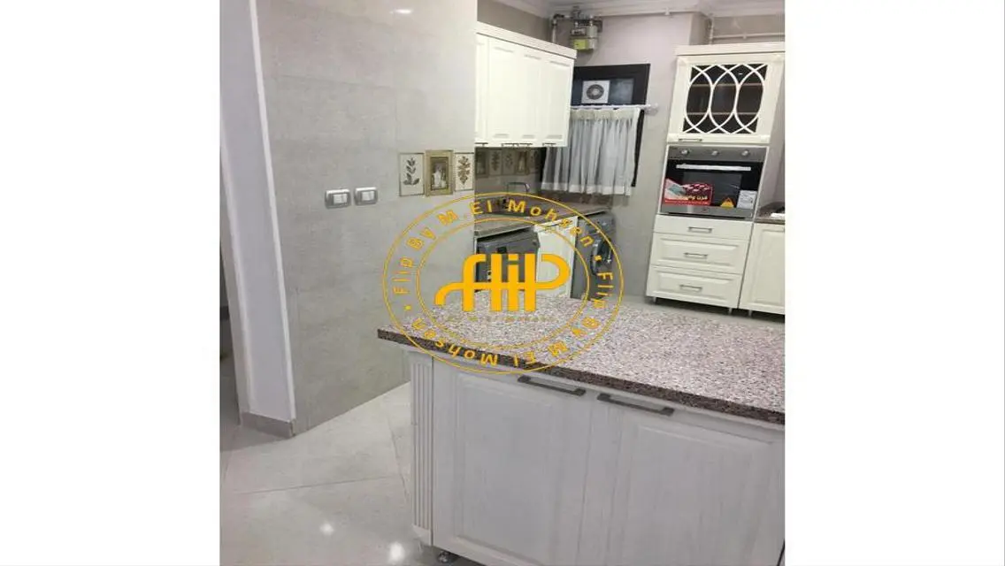 Ground Apartment For Rent In Westown 125M