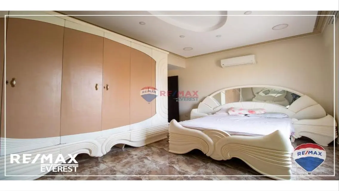 135sqm Furnished Apartment in West Somid- October