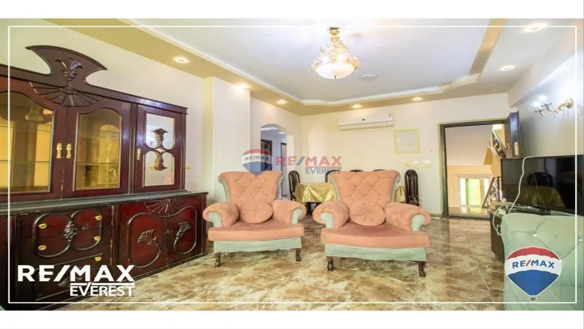 135sqm Furnished Apartment in West Somid- October