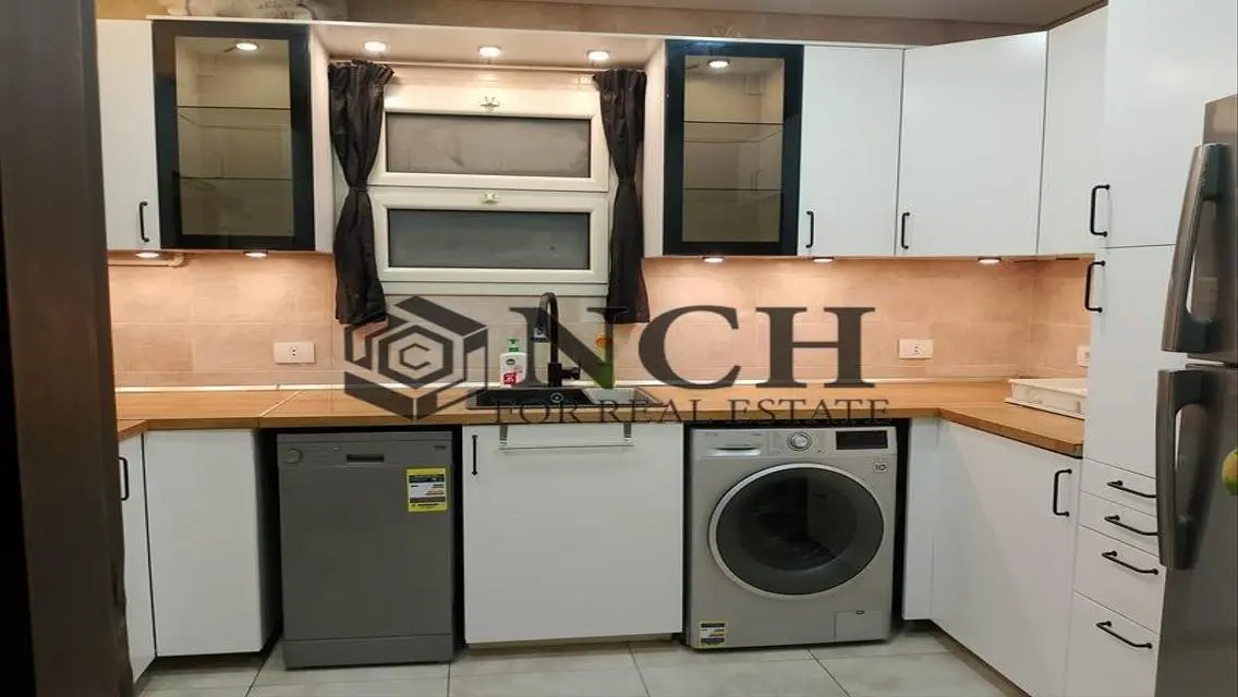 FULLY FURNISHED APARTMENT WZ GARDEN 70M FOR RENT .