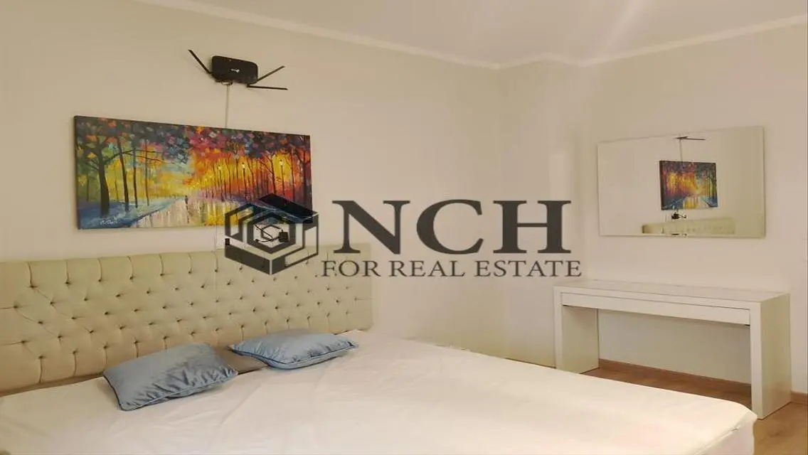 FULLY FURNISHED APARTMENT WZ GARDEN 70M FOR RENT .