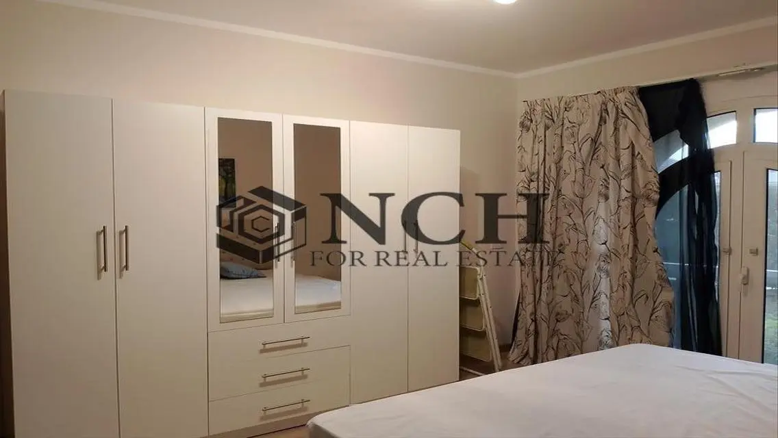 FULLY FURNISHED APARTMENT WZ GARDEN 70M FOR RENT .