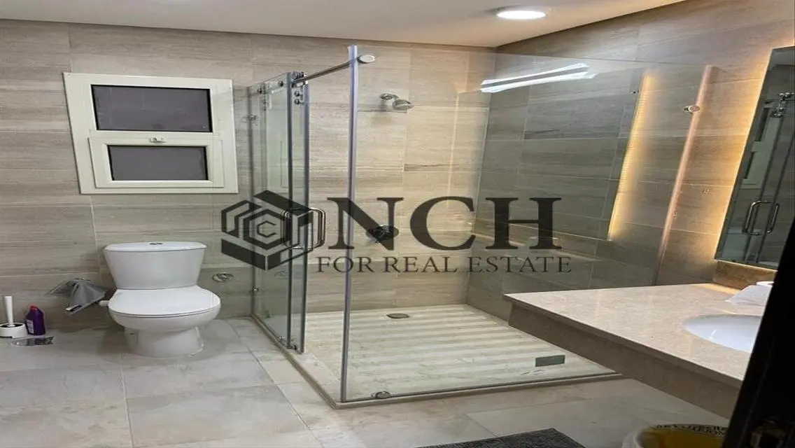 FULLY FURNISHED APARTMENT WZ GARDEN 70M FOR RENT .