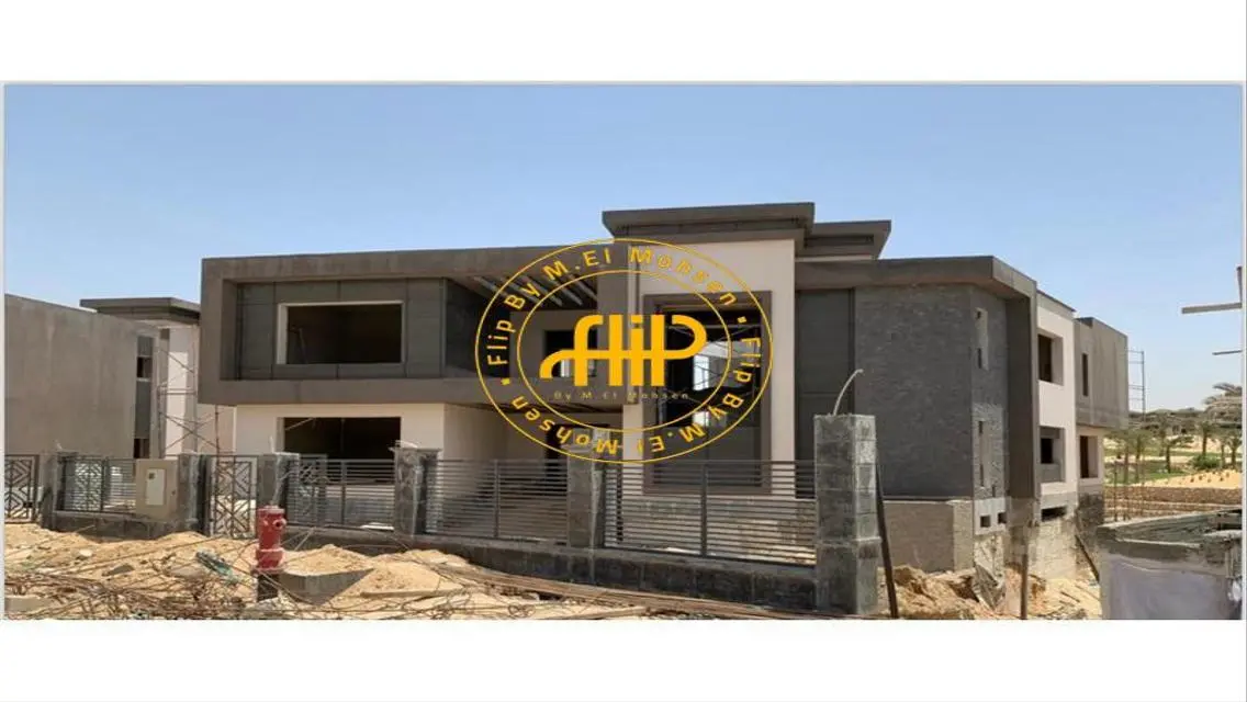 Exclusive Lake View Standalone Corner For Sale 744