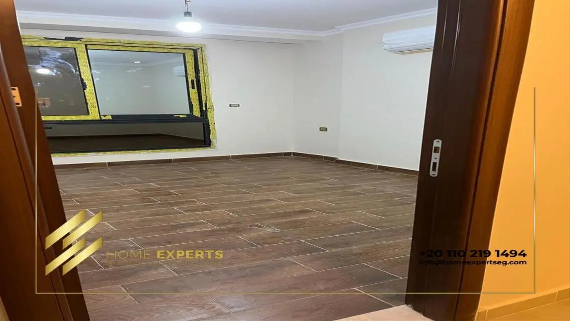 Apartment for rent in Azad l kitchen &amp; ACs