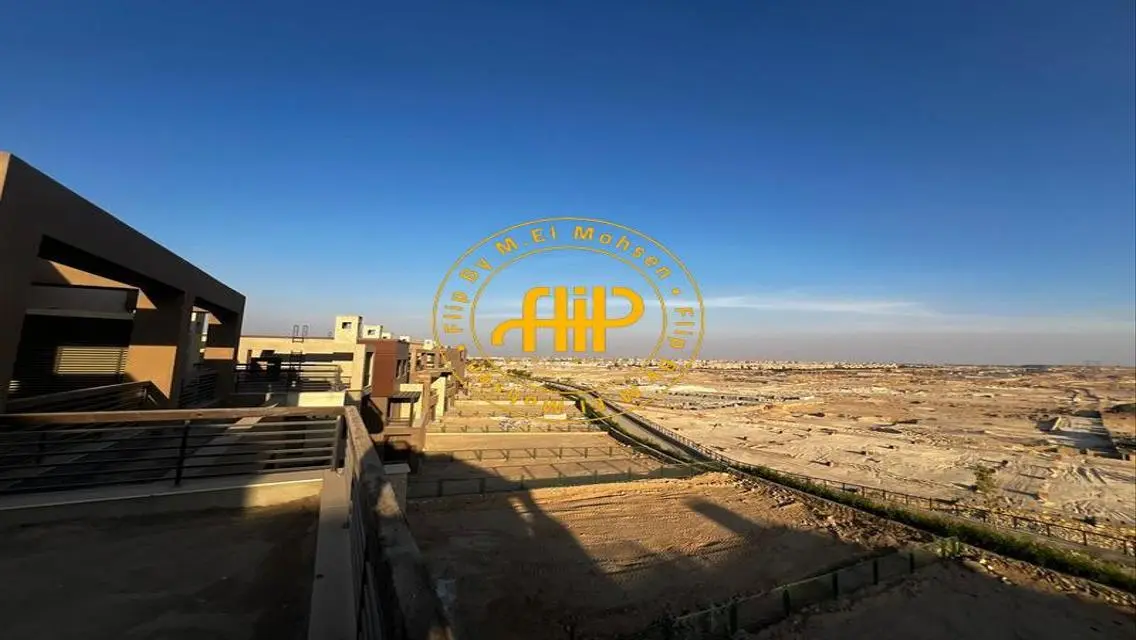 TV10  For Sale In Gold Cliff 600 M