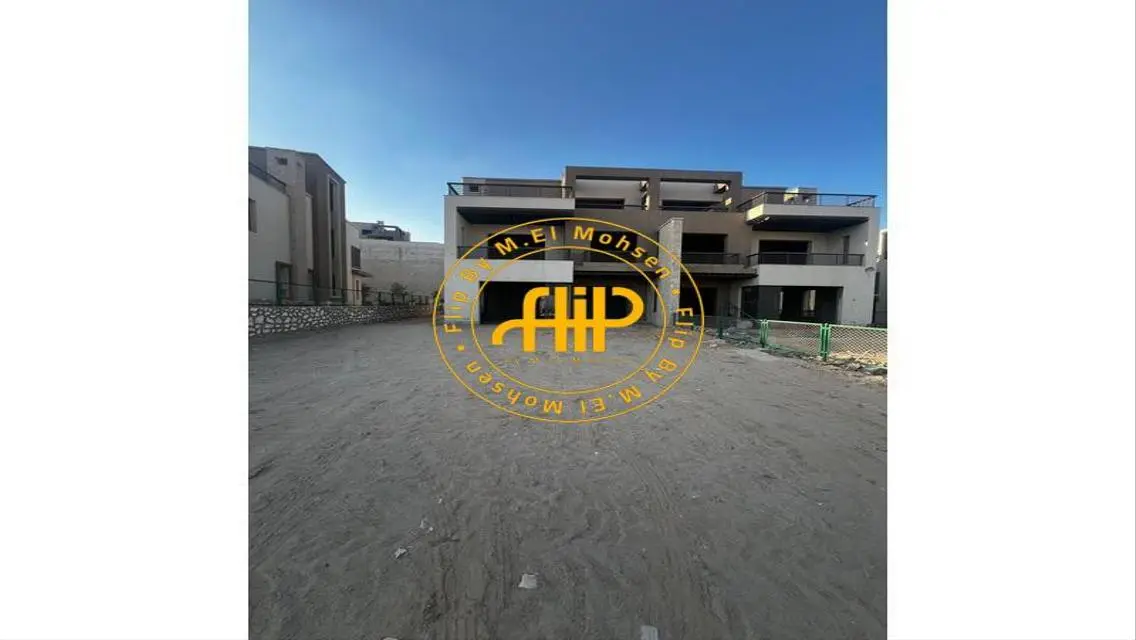 TV10  For Sale In Gold Cliff 600 M