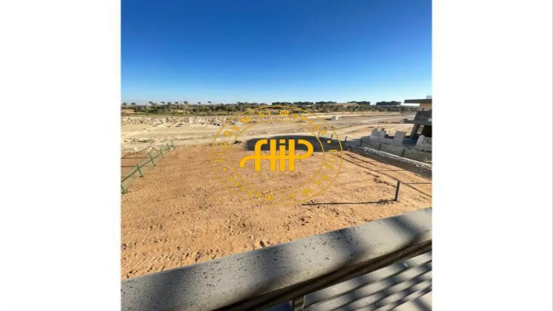 Rt9-corner in Kingsrang land 720 m Second row golf