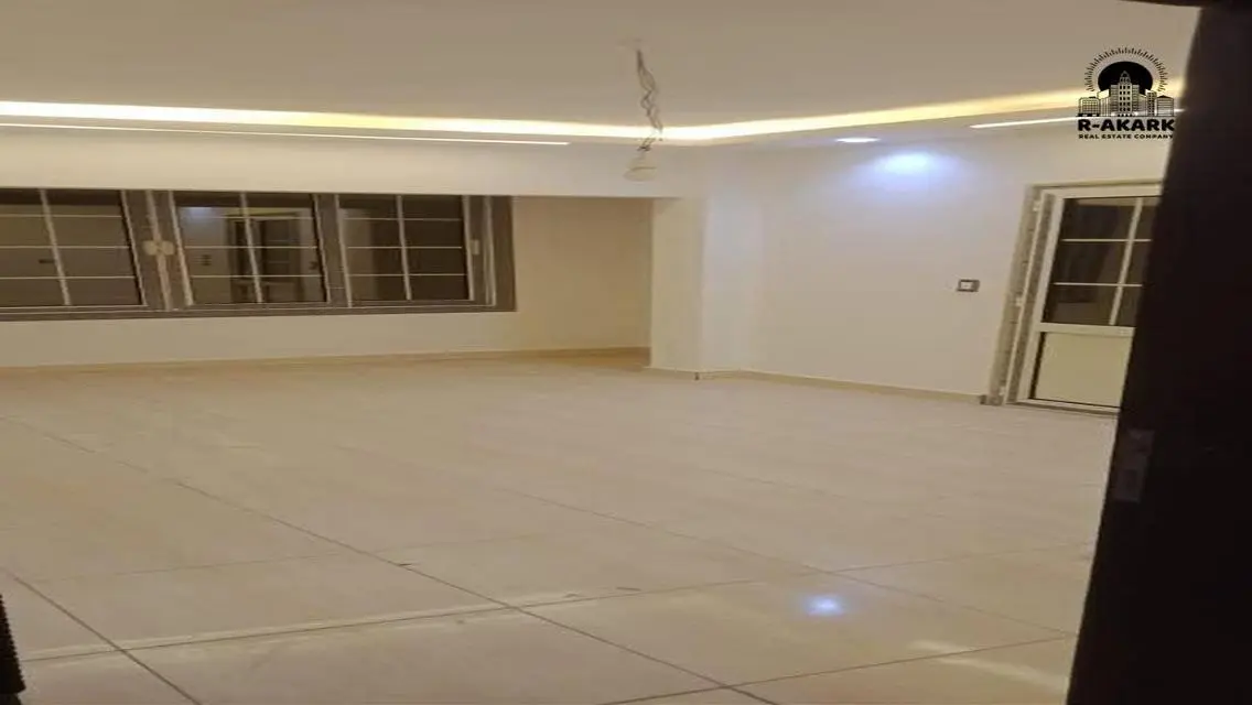 شقة للايجار في مكرم عبيد 185 متر في مدينة نصر