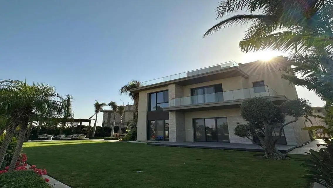 Luxury Villa for Sale with All Amenities in a Beautiful Area