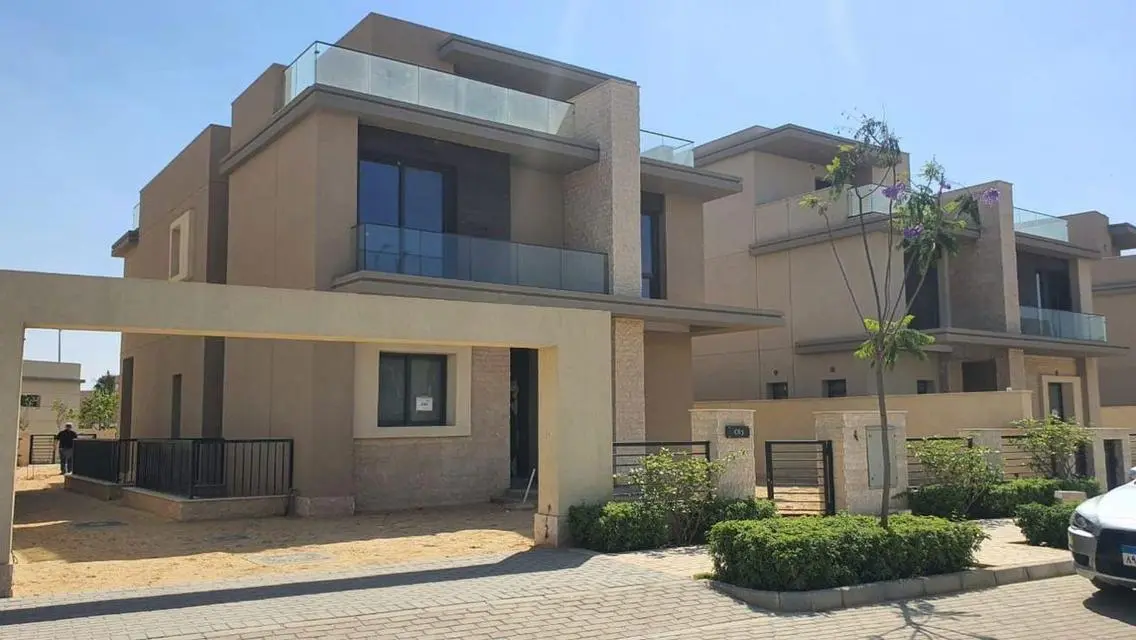 Luxury Villa for Sale with All Amenities in a Beautiful Area